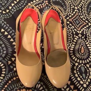 Nude color blocked pumps